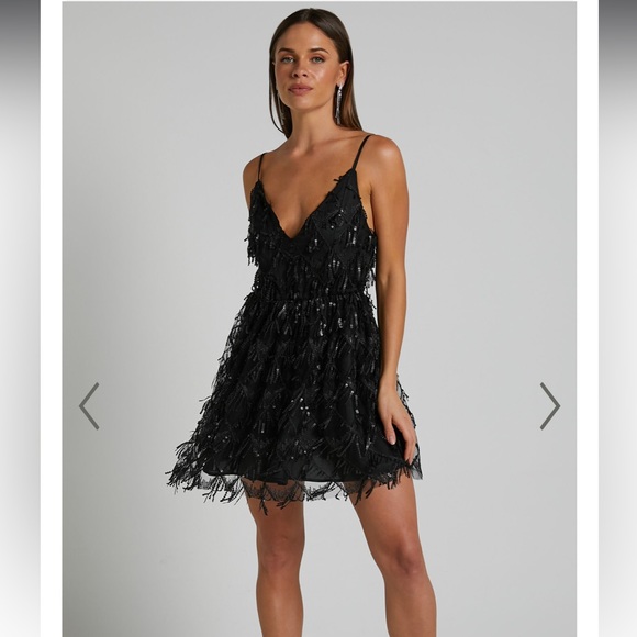 Showpo black sequin dress - Picture 2 of 3
